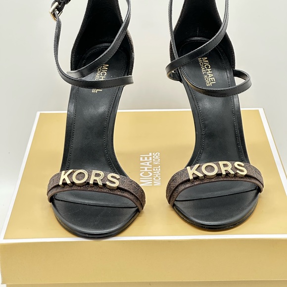 Michael Kors Goldie Single Sole Sandal Sz 7 M Women’s New - Picture 3 of 9